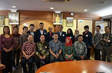 Universiti Kebangsaan Malaysia bersama Delegasi Muhibbah dari Indonesia (Koleksi Panpel Universitas Airlangga)